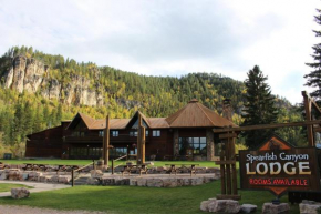 Отель Spearfish Canyon Lodge  Спирфиш